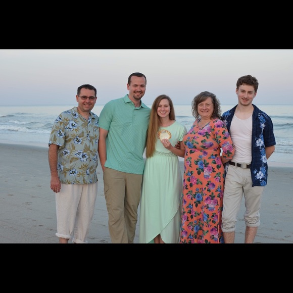 Meet your Posher, Jessica - Picture 4 of 8